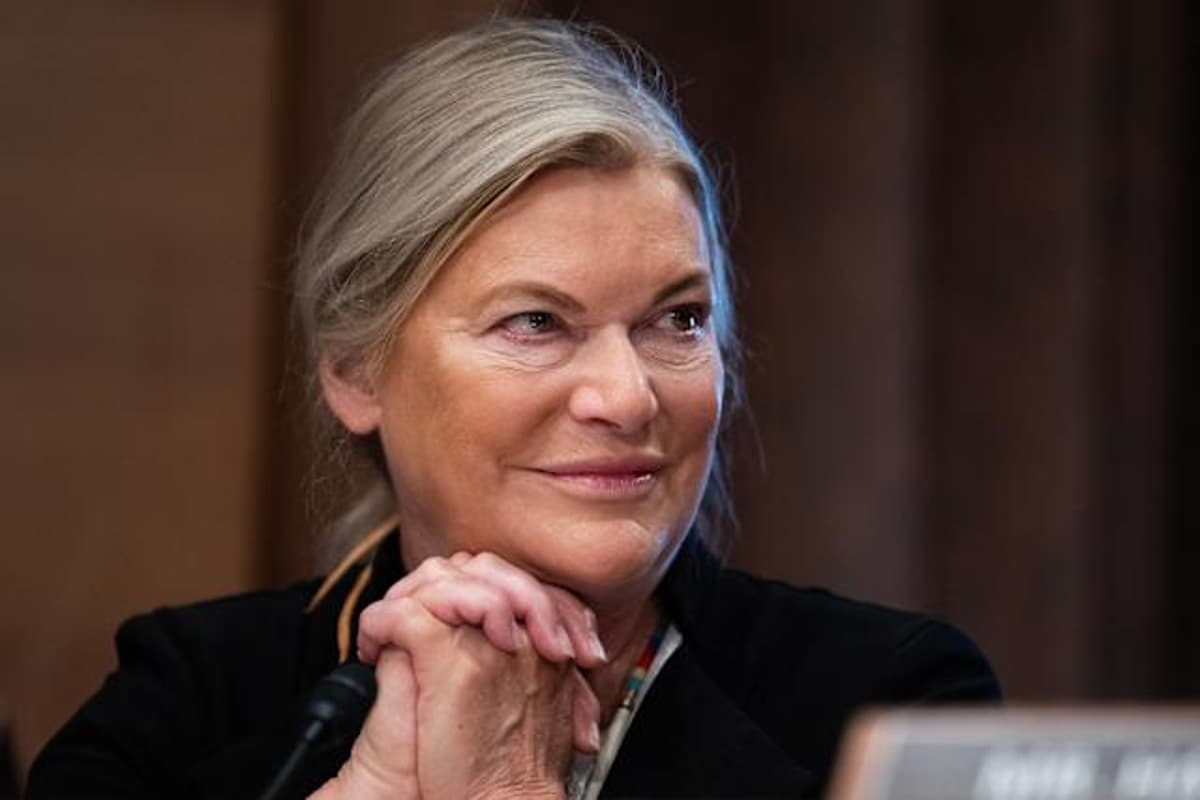 Lummis: Stablecoin Yield Deal Near Completion, Crypto Talks Strong