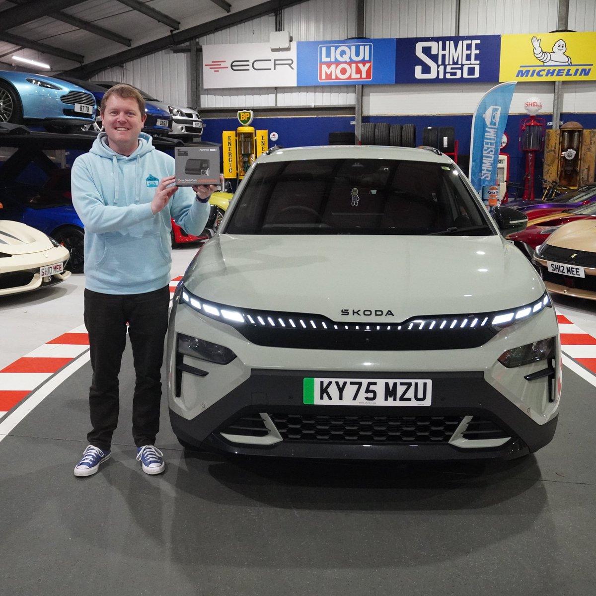 Timiano Green Skoda Pairs with Affordable Top Dashcam