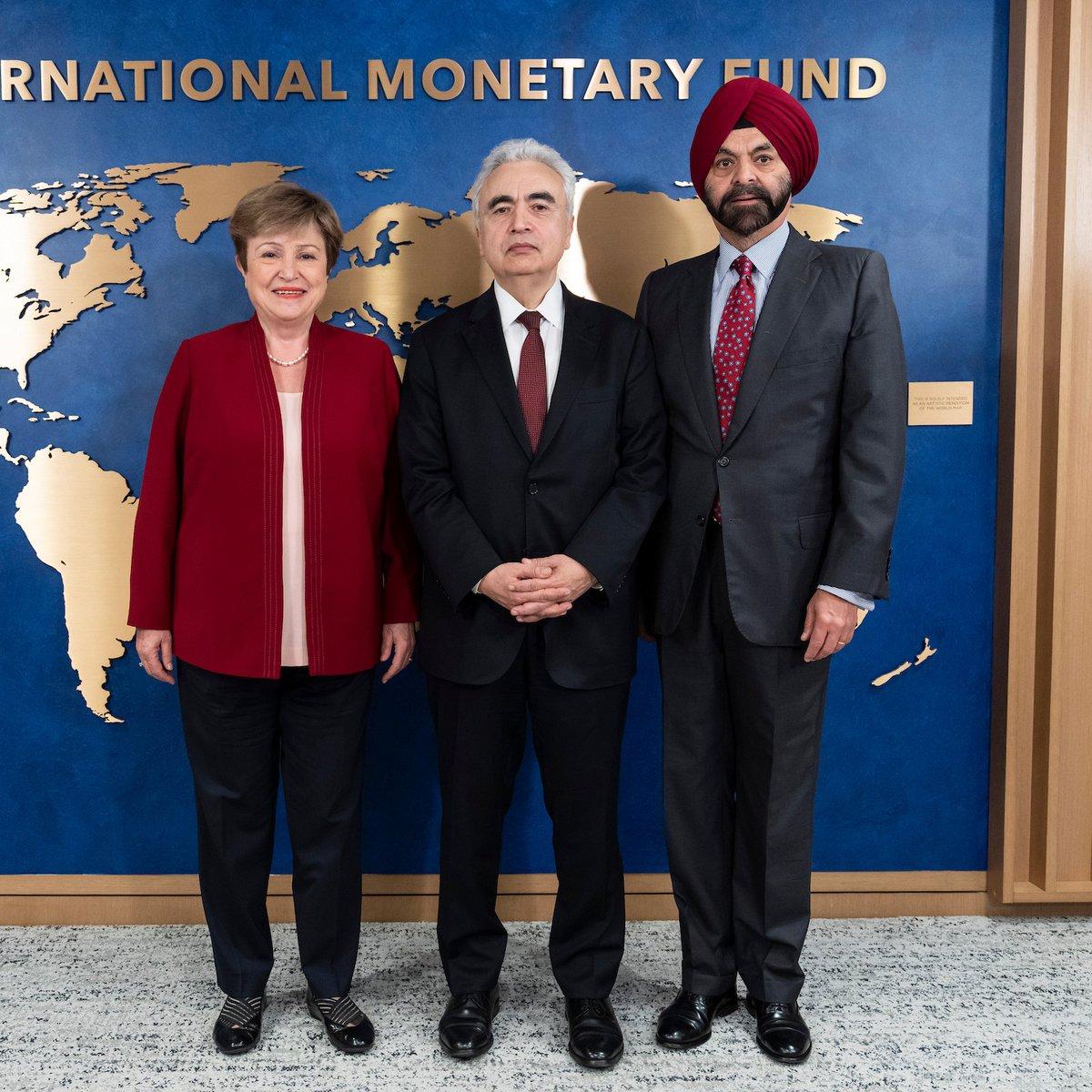 Leaders Launch Emergency Group to Address Middle East Energy Crisis