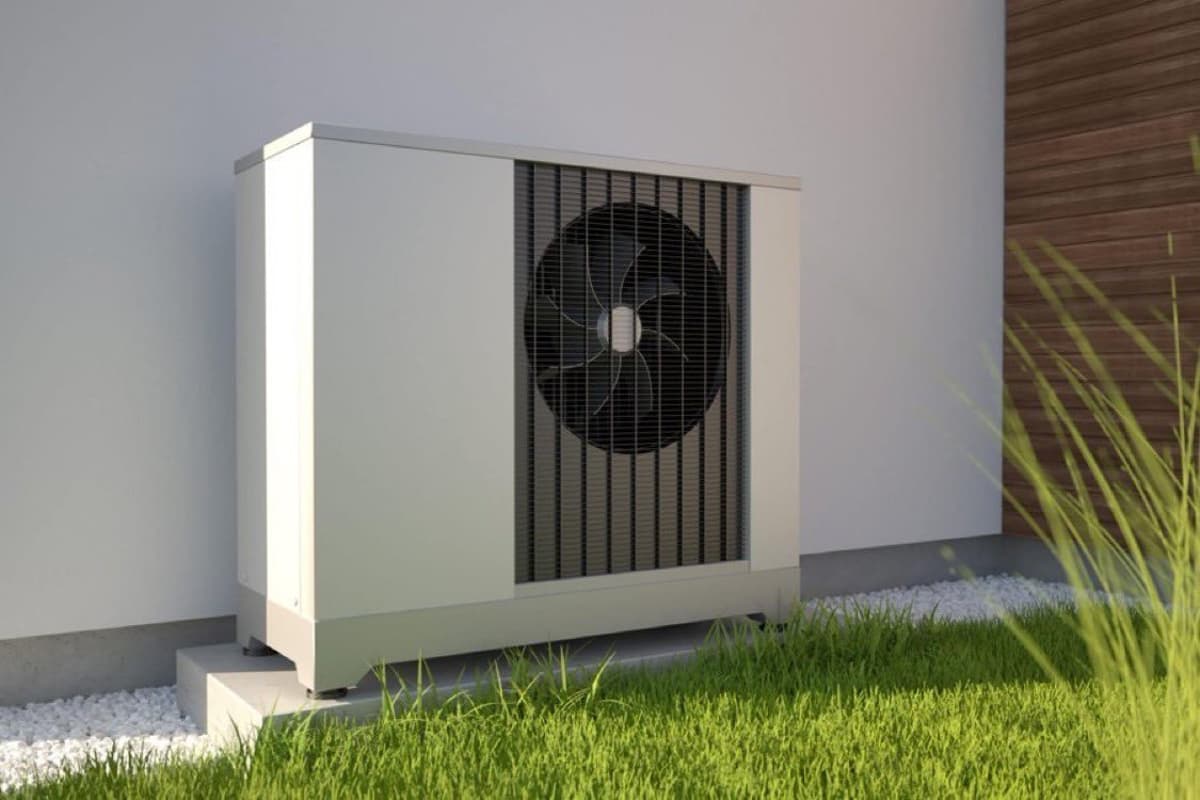 Heat Pumps Harvest Ambient Energy, Bypassing Oil Dependence