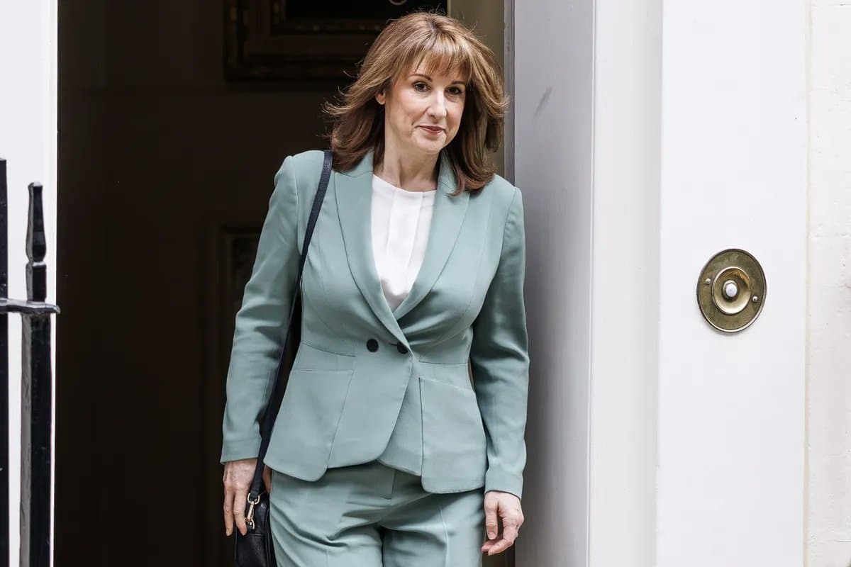 US and UK Finance Chiefs Brace for Tense Talks