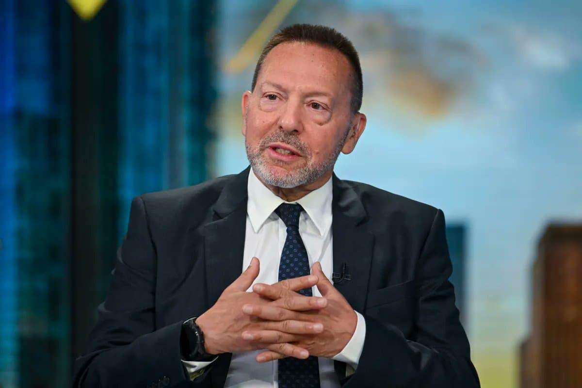 Greek Government Reappoints Stournaras as Central Bank Head