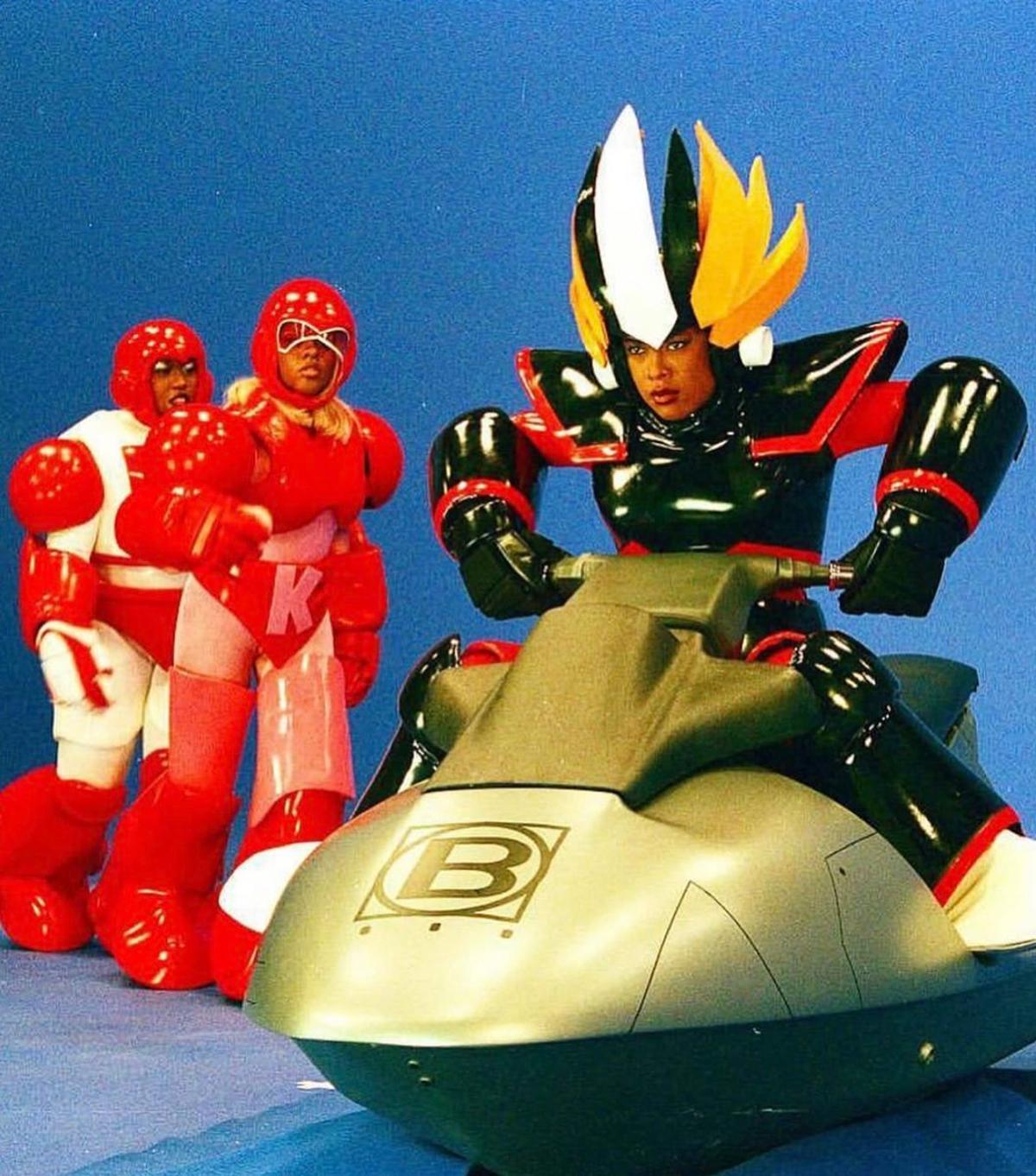 Behind the Scenes of Missy