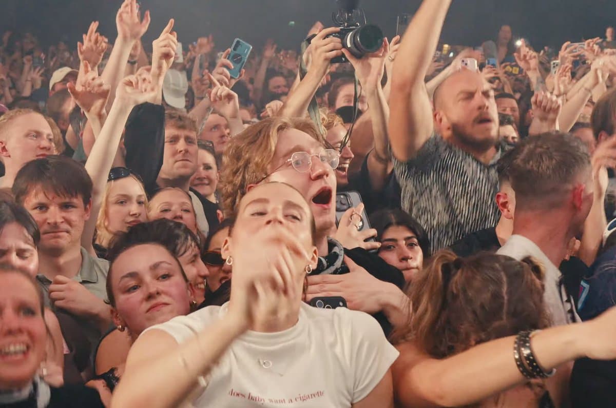 Late to Fred Again X Bangalter Set, Pure Amazement