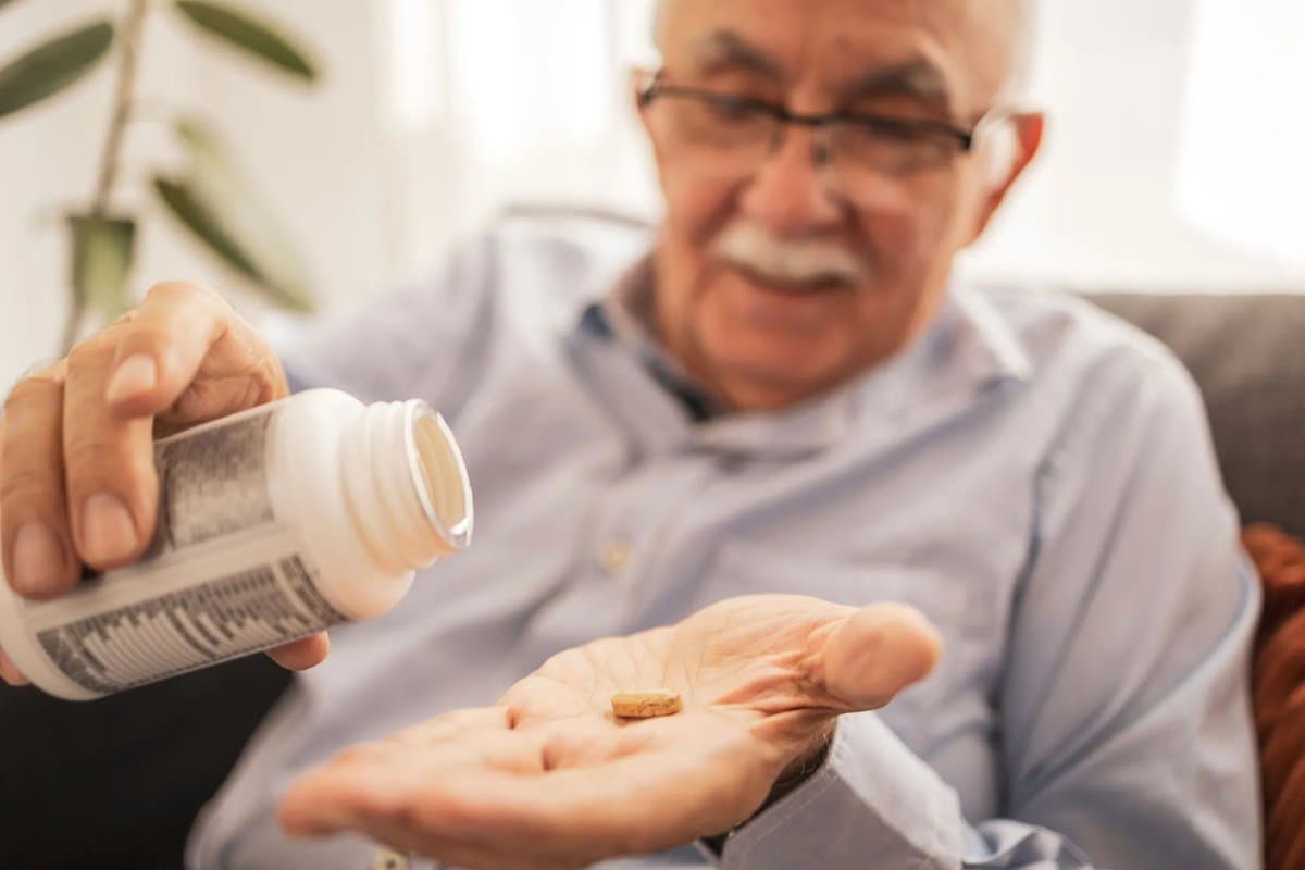 Daily Multivitamins May Slow Aging, Especially in Older Bodies
