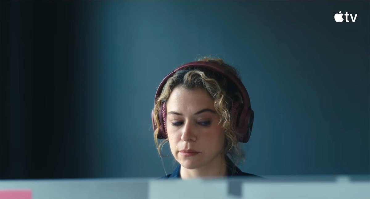 Tatiana Maslany Debuts First Look for AppleTV Thriller