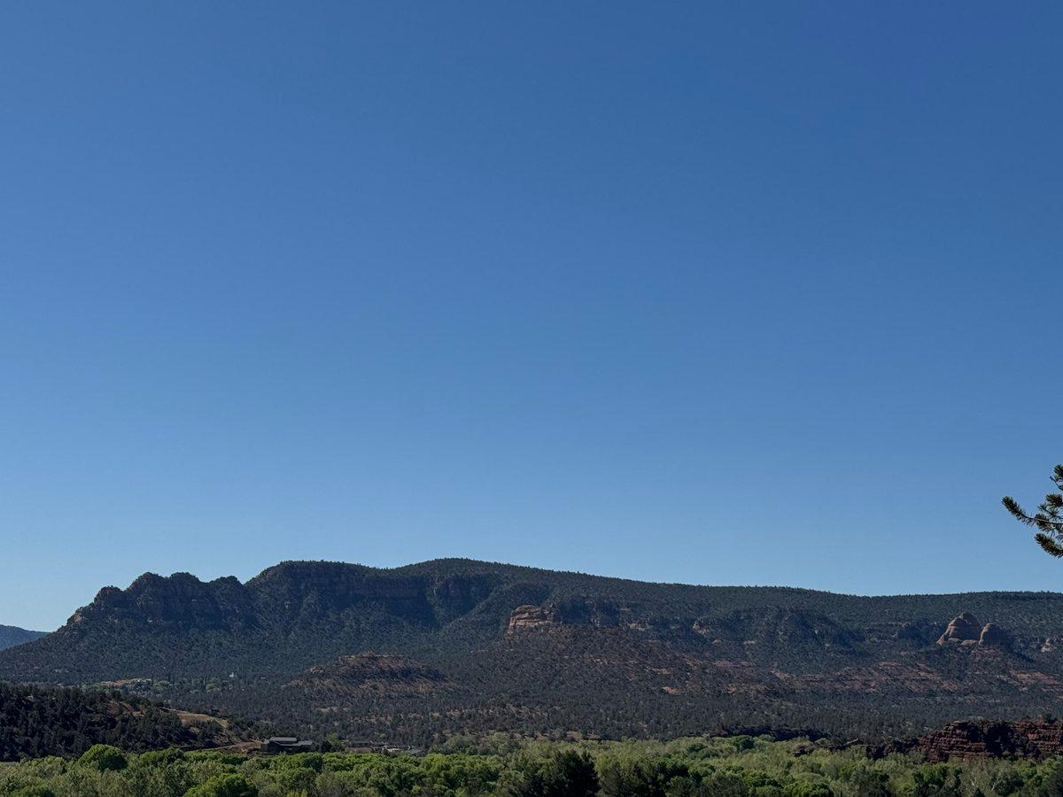 Horizon Views Calm Brain, Distort Time Perception