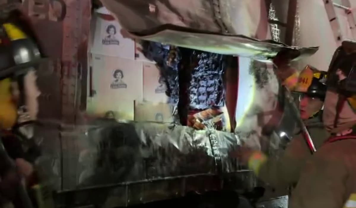 Snack Cake Truck Fire Destroys Entire Load