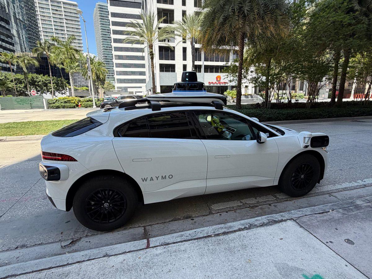 Waymo Robotaxi Experience Convinces Miami Rider of Future