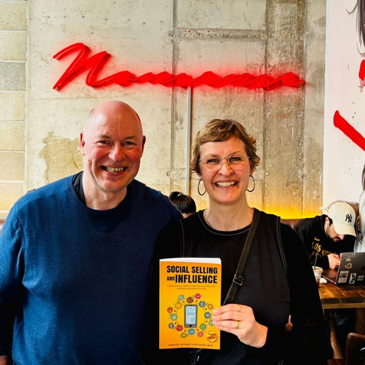 15‑Year Digital Friendship Turns Real Over Coffee