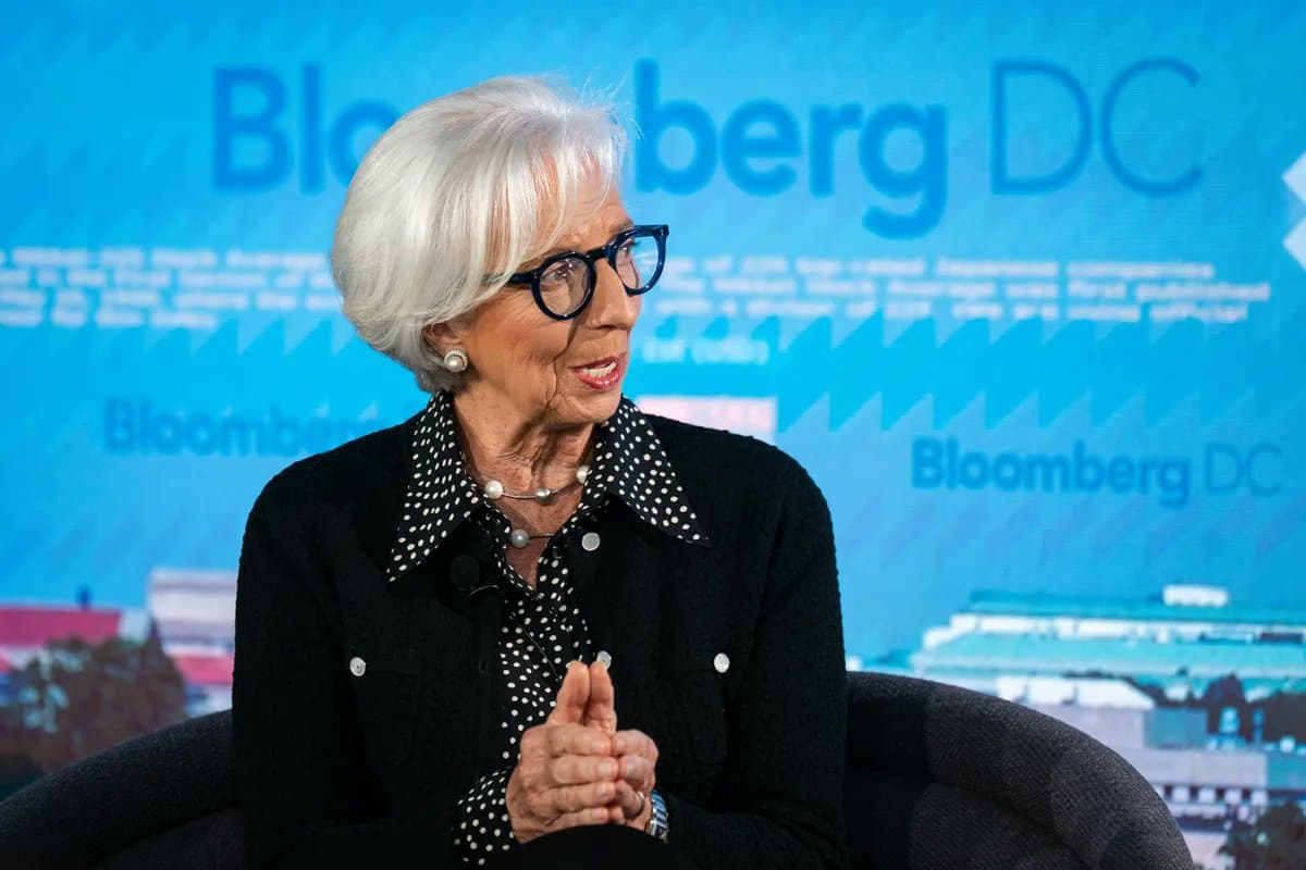 Lagarde Warns Inflation Risks Skewed Upward