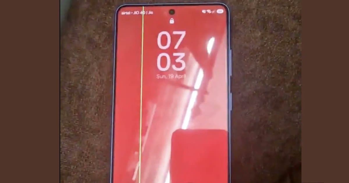 Galaxy S26 Ultra Green Line Video Emerges, Authenticity Questioned