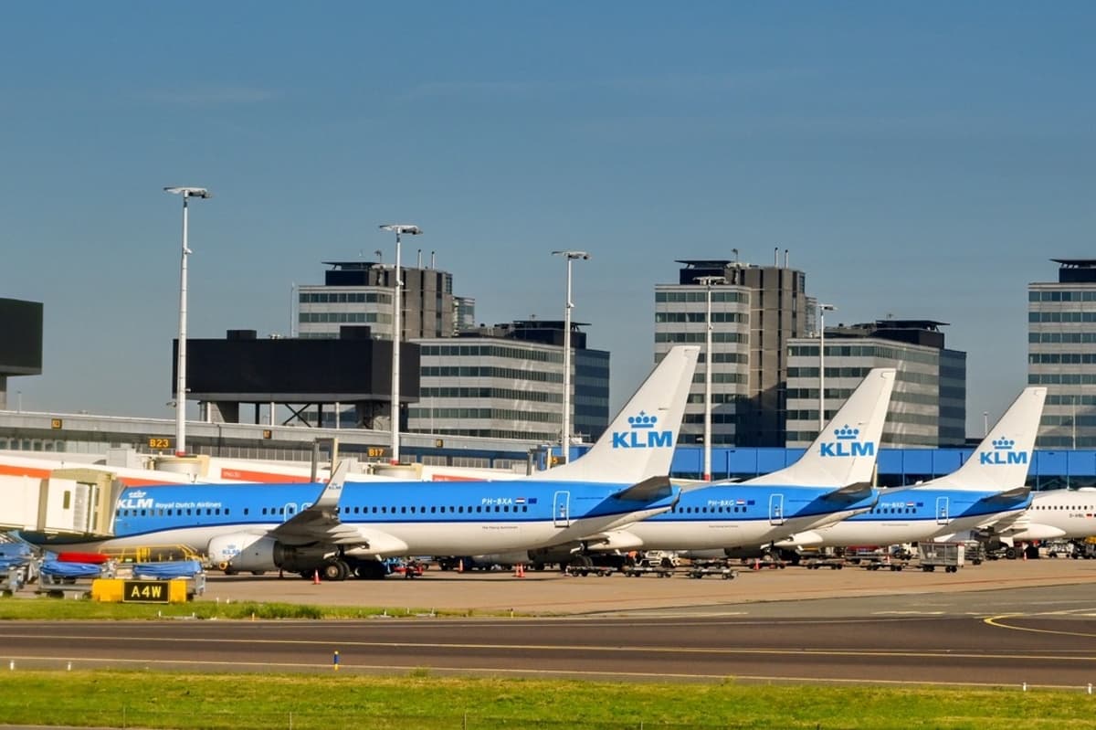 Airlines Face Unprecedented Daily Adjustments Amid Oil Price Turmoil