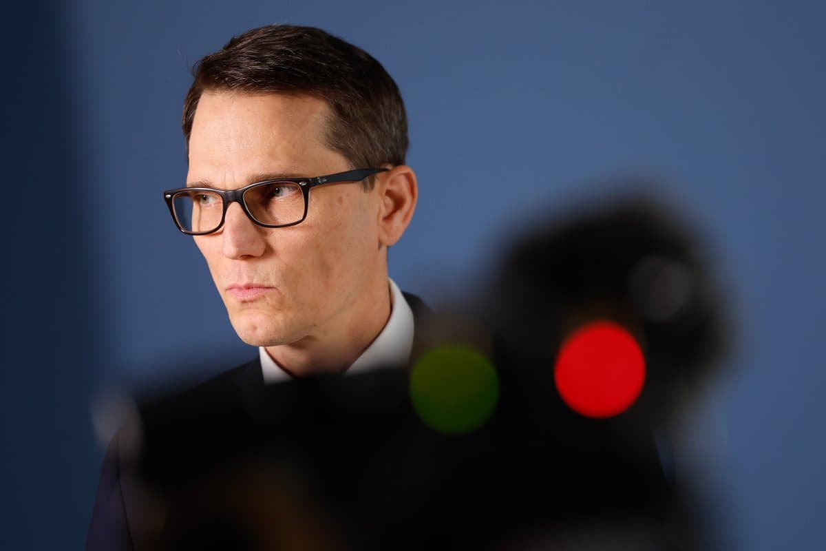 SNB's Sub‑zero Rate Shift Outweighs Standard Cuts