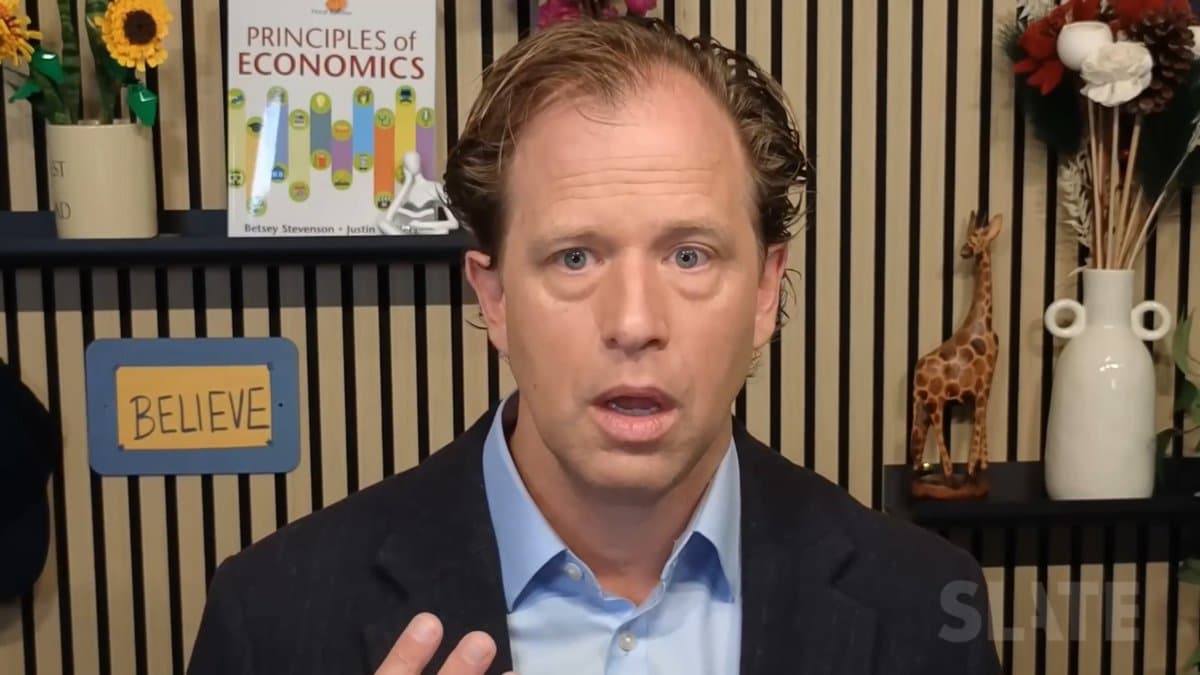 Central Banks Sing the President’s Tune, Not Independent