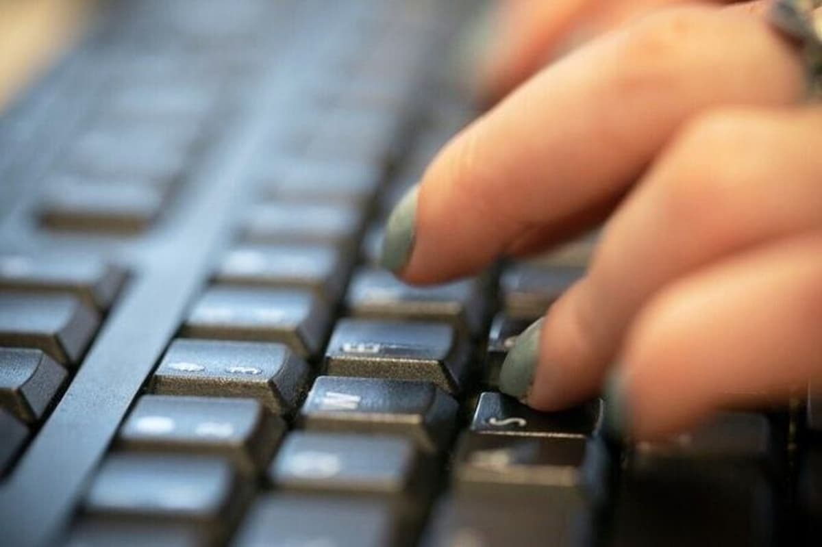 Gallup: Workers Split on Embracing AI Technologies