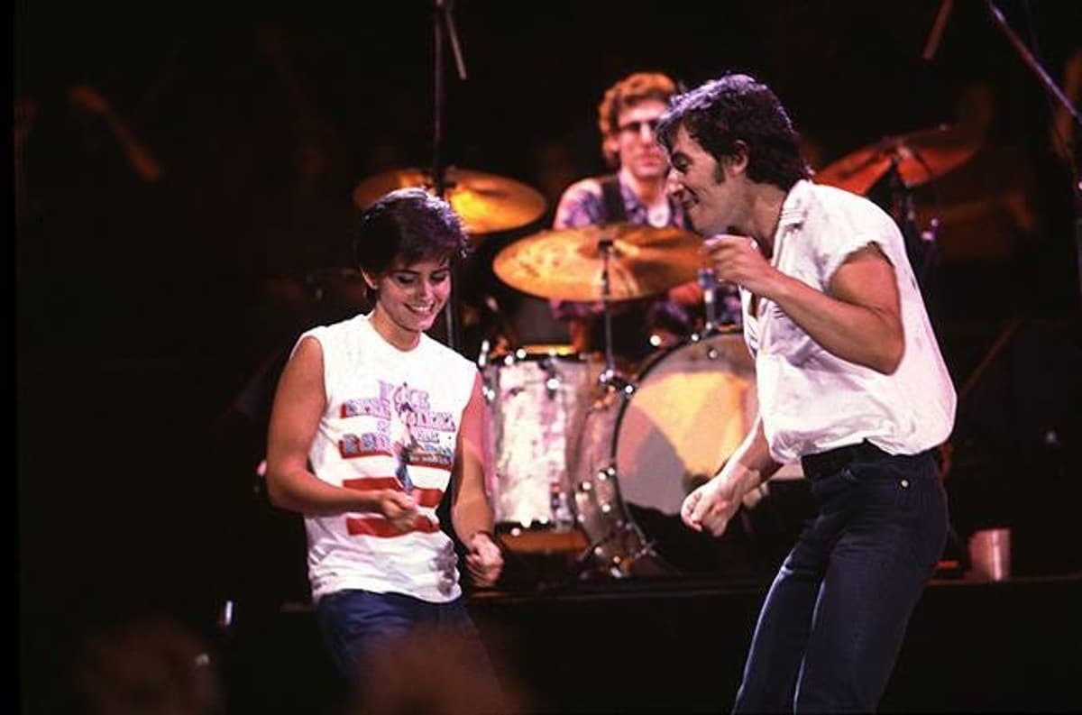 A Spark and Courteney Cox