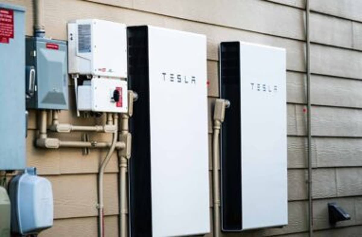 High Fixed Network Fees Threaten Home Battery Market