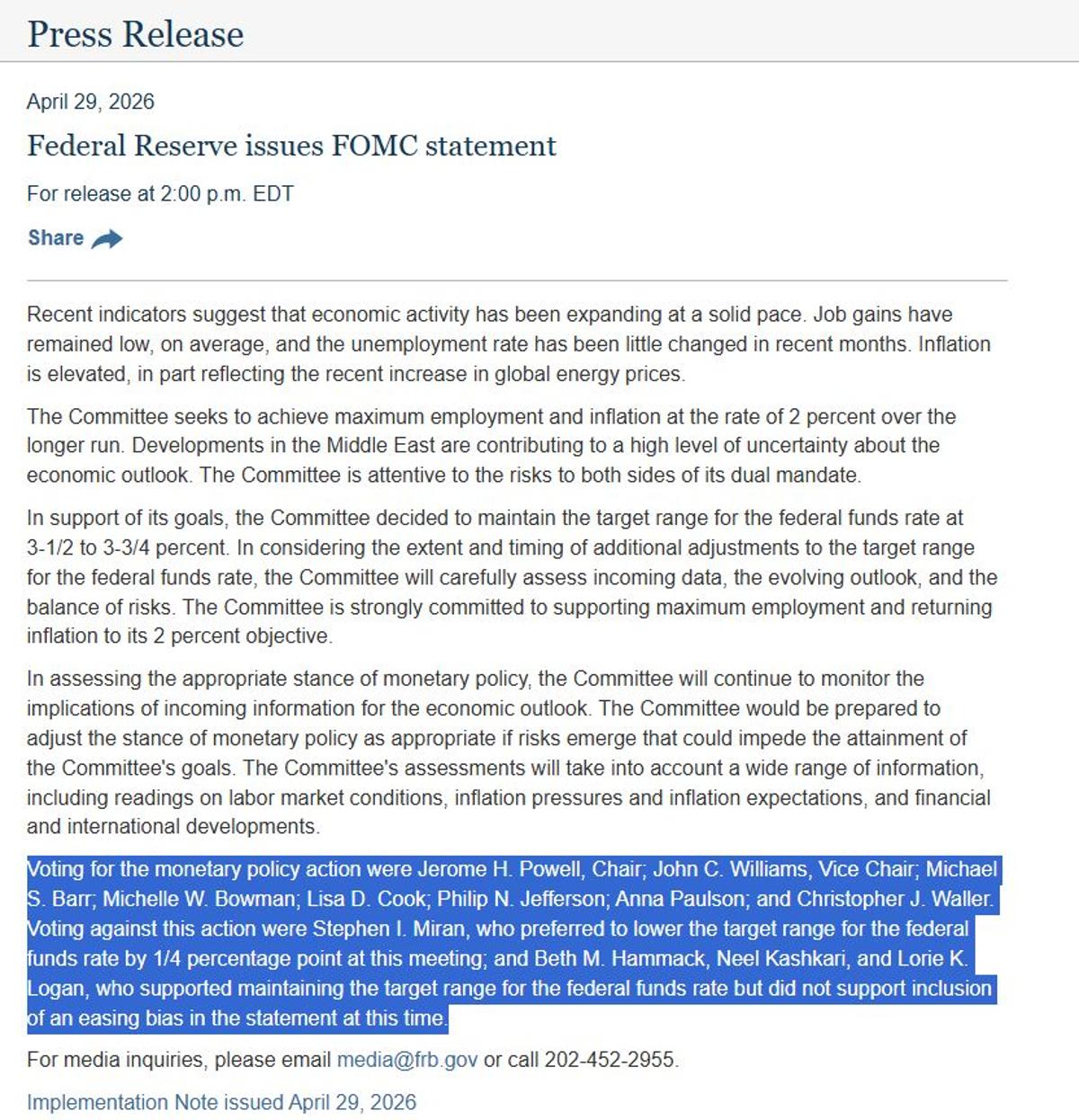 Fed Holds Rates, Committee Splits on Future Cut Language