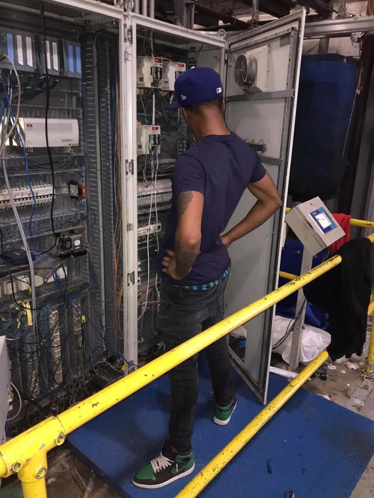 Lightning Outage Forces Hands‑on Cable Hunt, Meme Realized