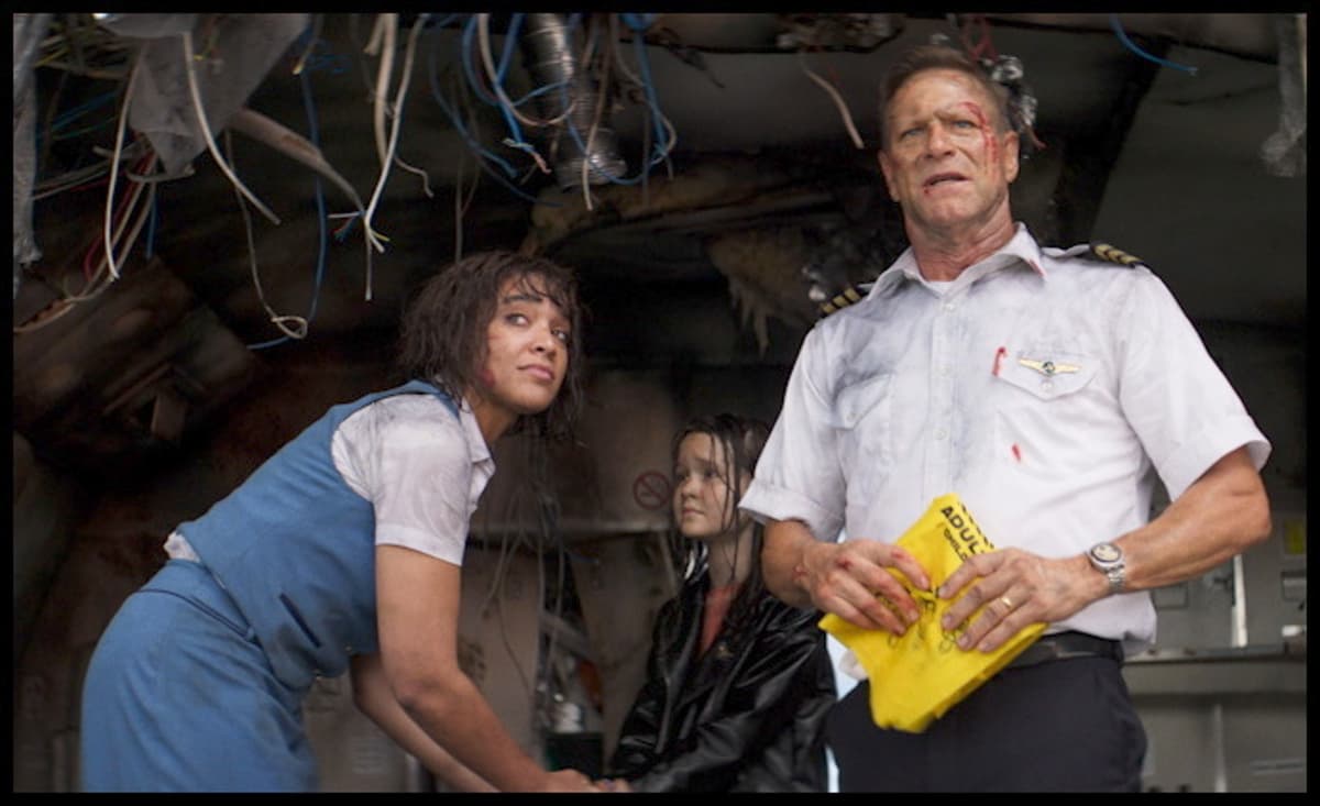 B‑movie “Deep Water” Serves Absurd Shark Mayhem