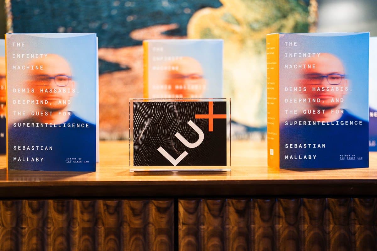 Must‑Read Insider Books on Greenspan, Hedge Funds, VC