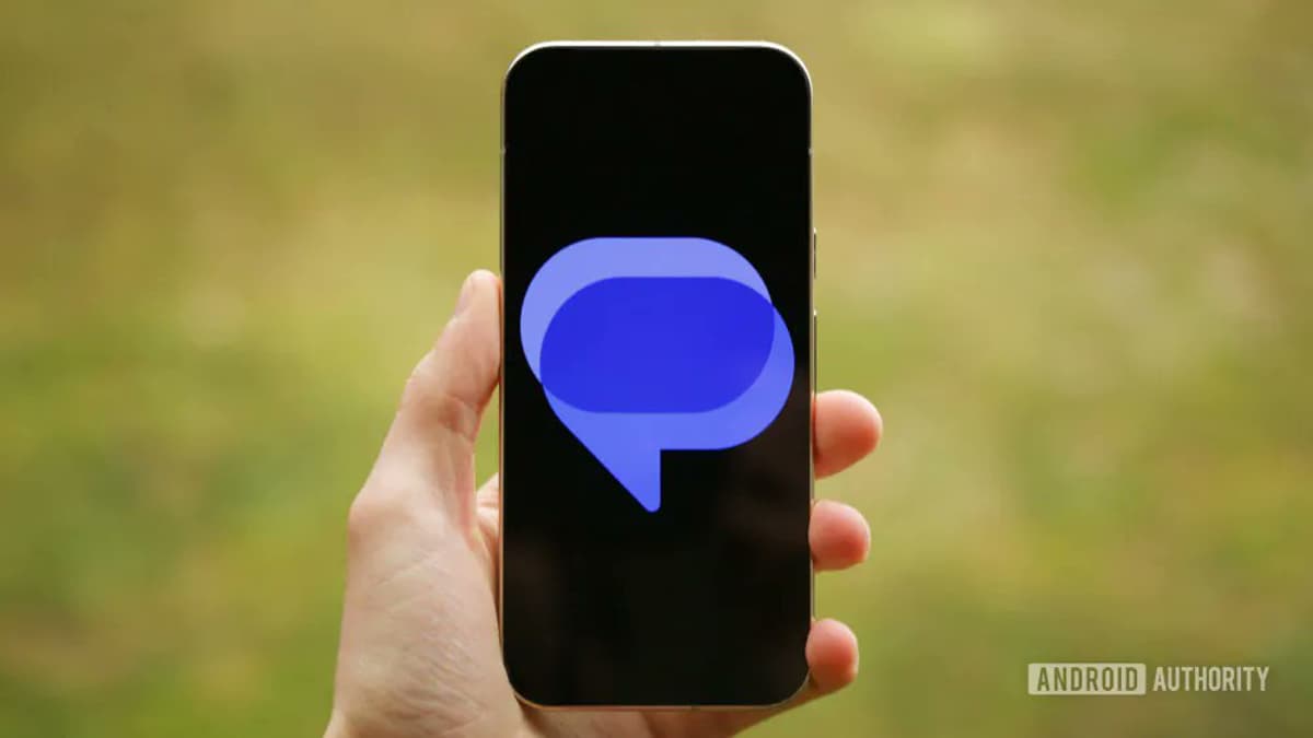 Google Adds Real‑time Low‑light Boost to Messages Camera