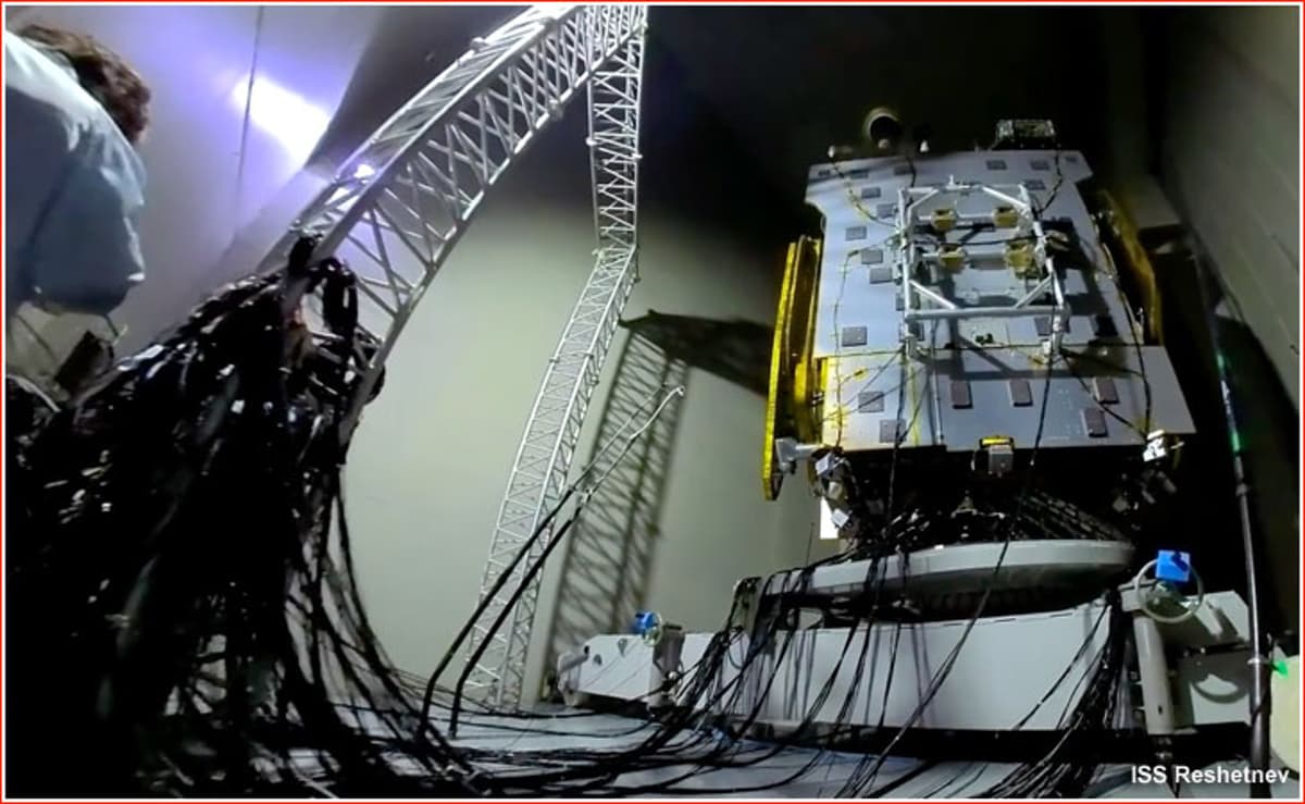 Russia's Ekspress‑AMU4 Launch Pushed to 2028