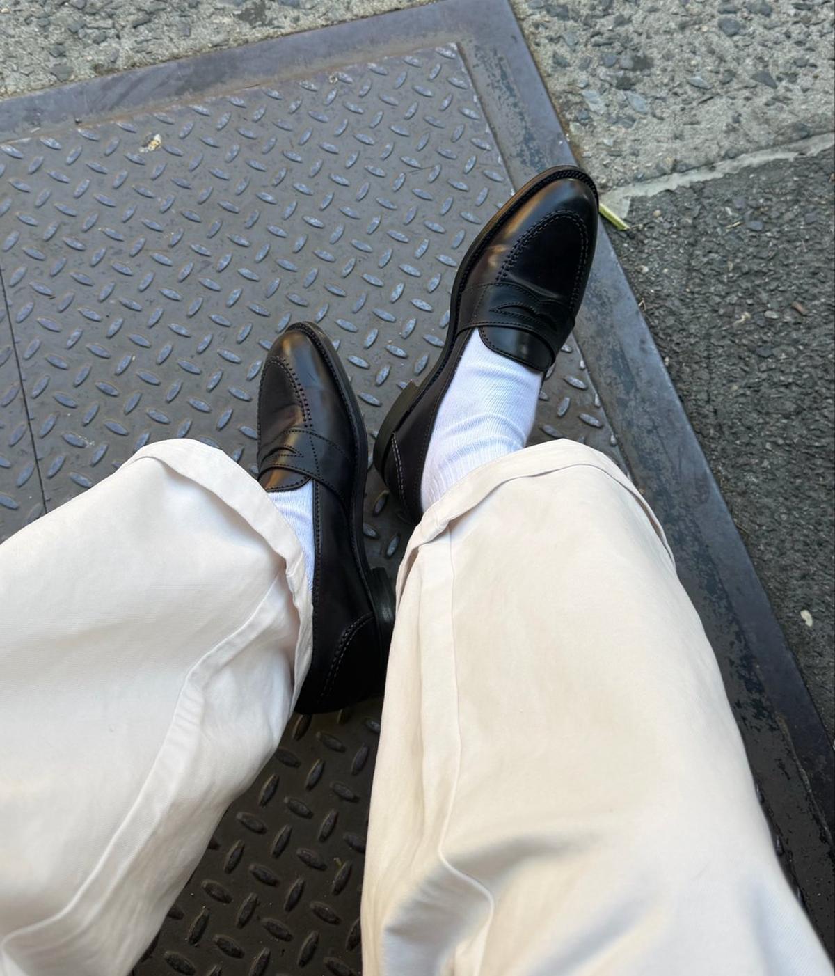 Classic American Summer: Chinos, White Socks, Cordovan Shoes