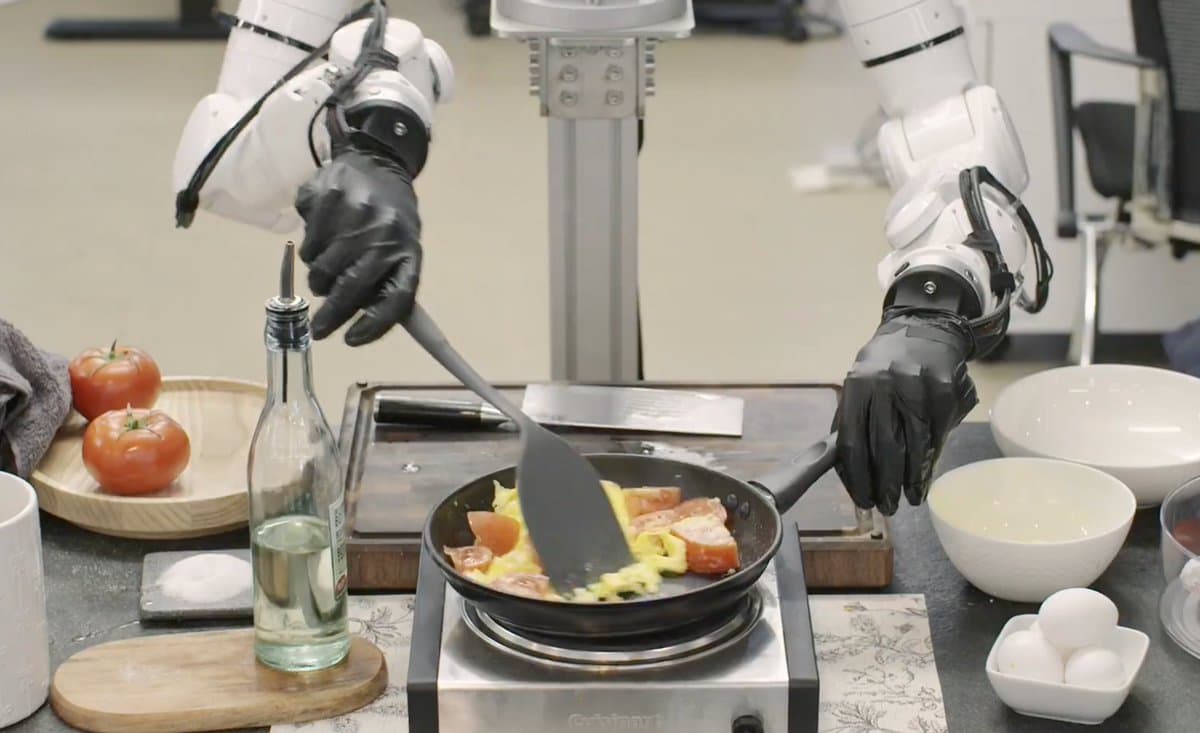 AI-Powered Robot Hands Ready to Cook Breakfast