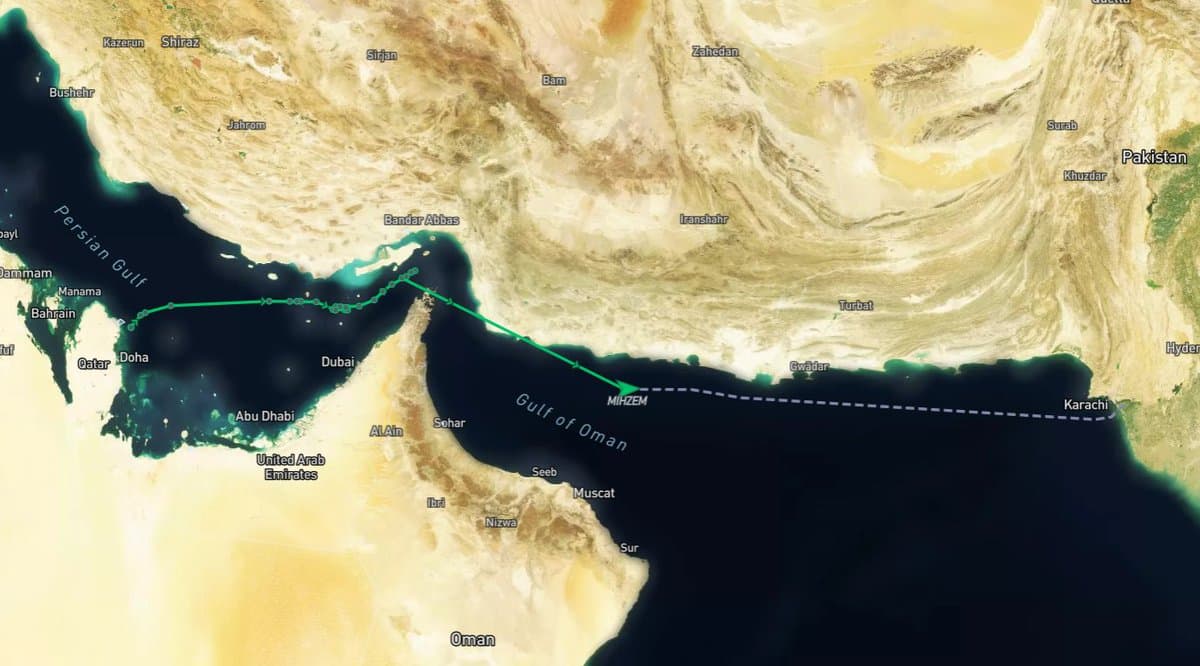 Mihzem Vessel Successfully Navigates Hormuz Strait as Predicted