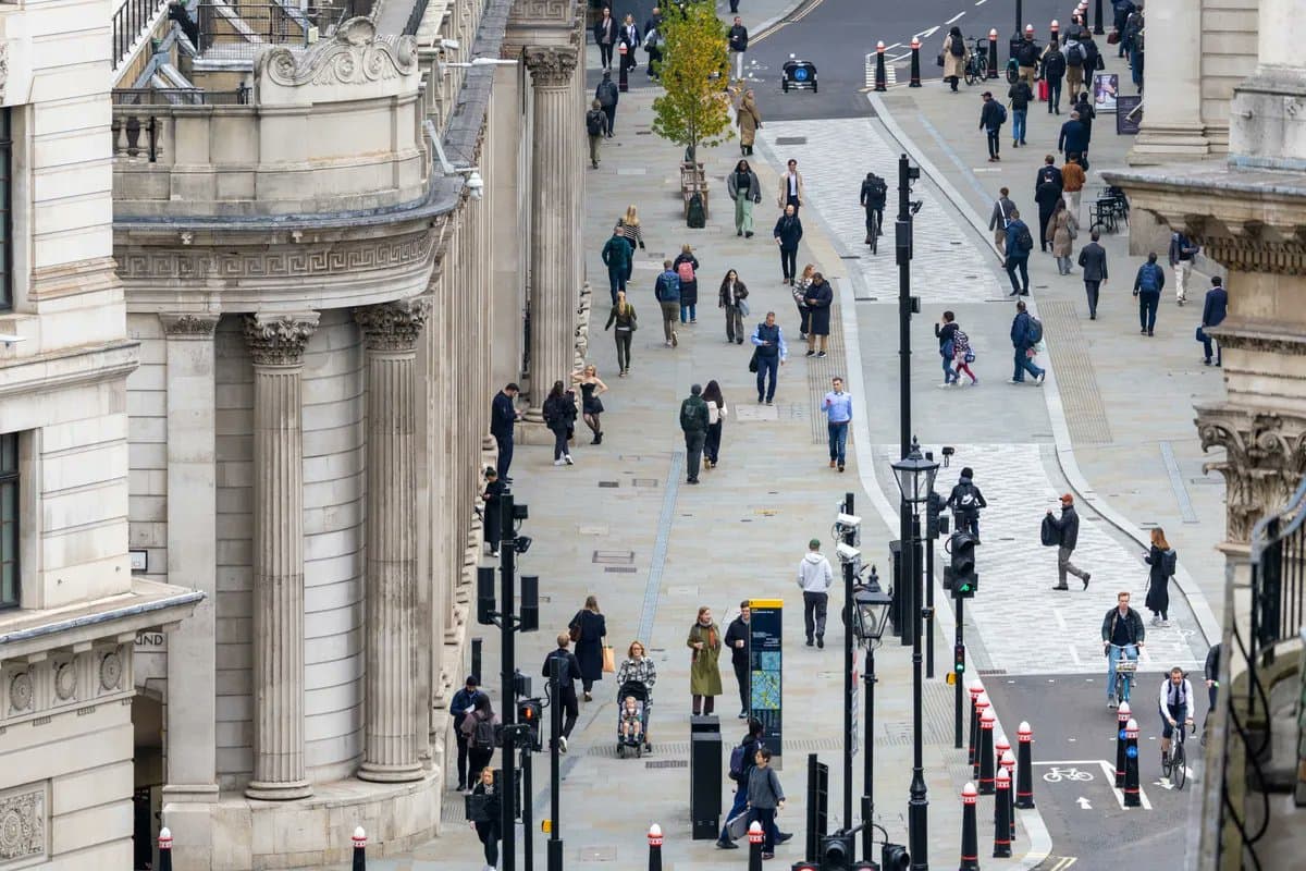 Union Calls Off London Tube Strike, Preventing Chaos