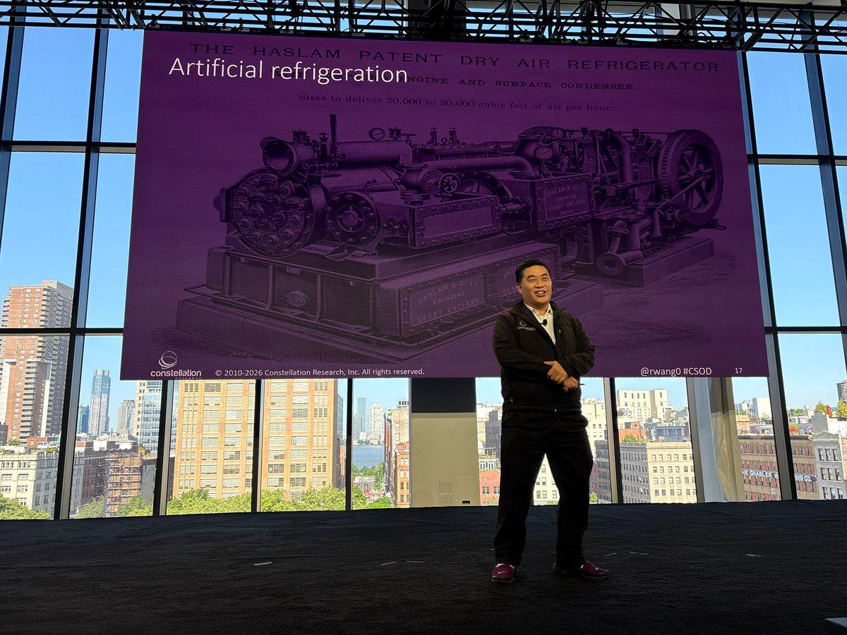 Data-Driven Decisions Accelerate AI Success