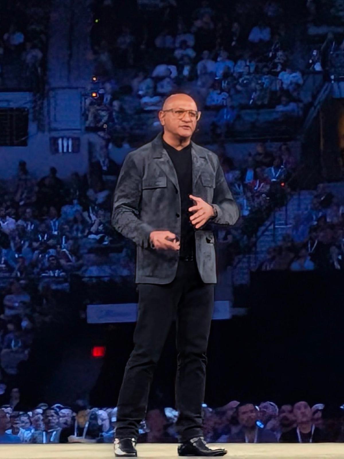 Cisco Unveils G300 Chip, Owns Silicon for AI