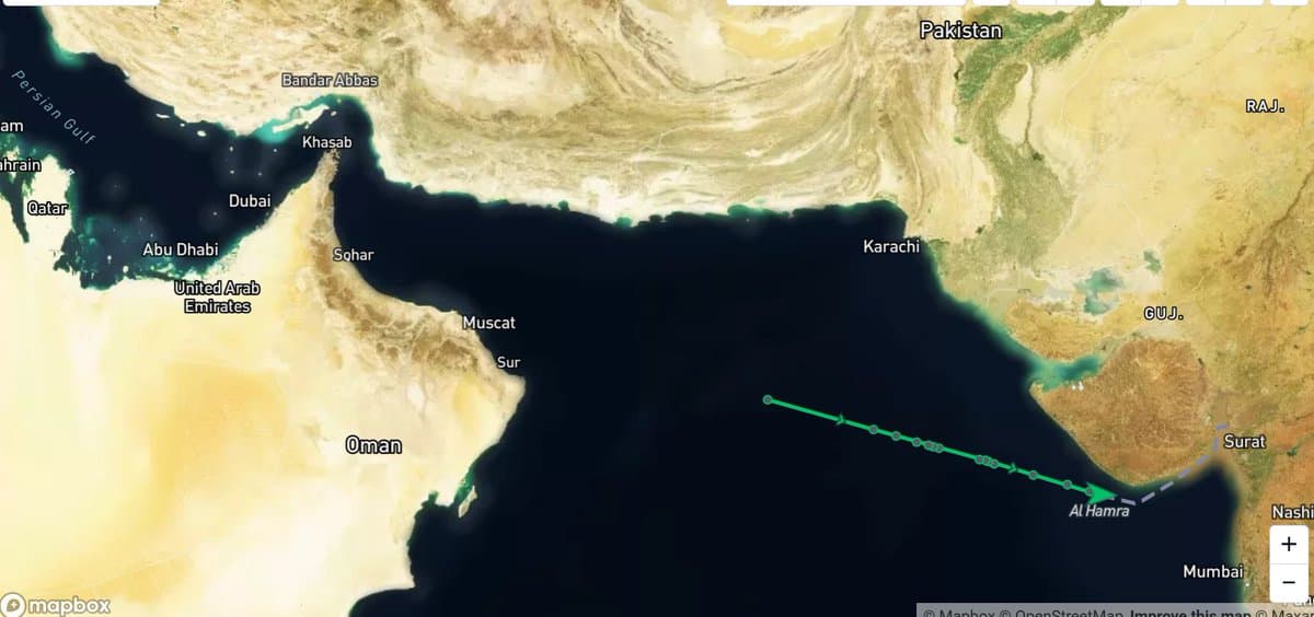 UAE LNG Vessel Activates Signal En Route to India