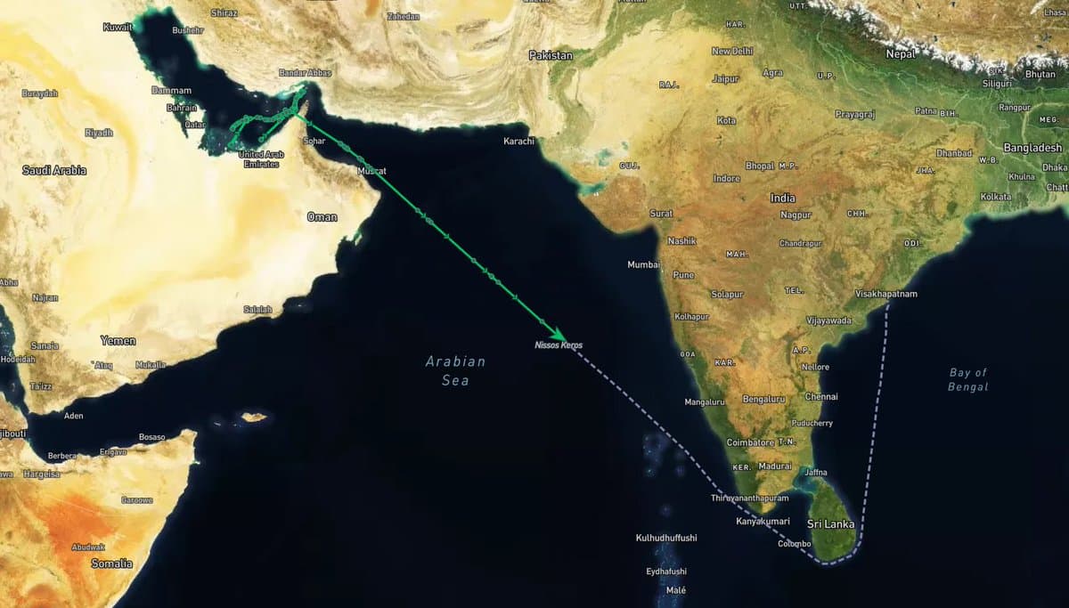 UAE Crude Tanker Leaves Gulf, Heads to India