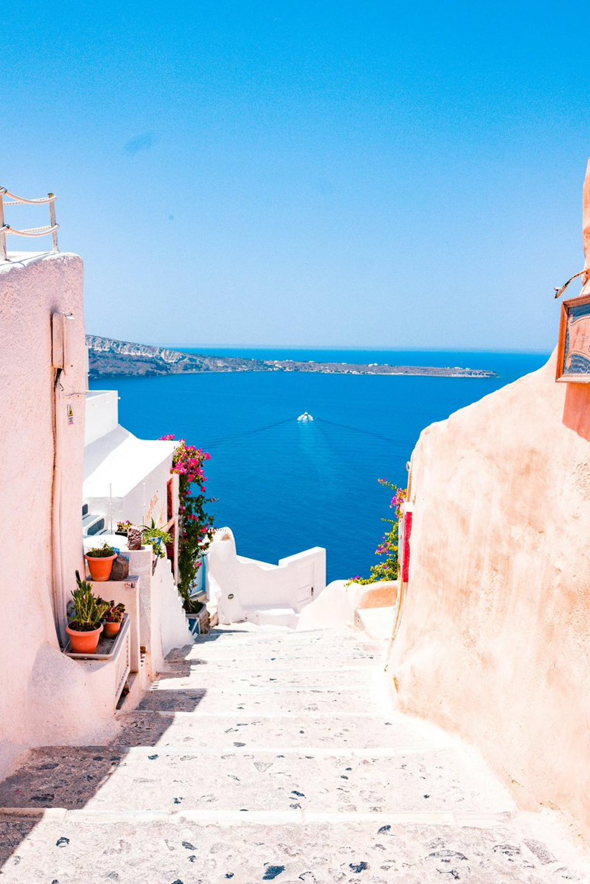 Travel Insurance: Essential Safety Net for Any Trip