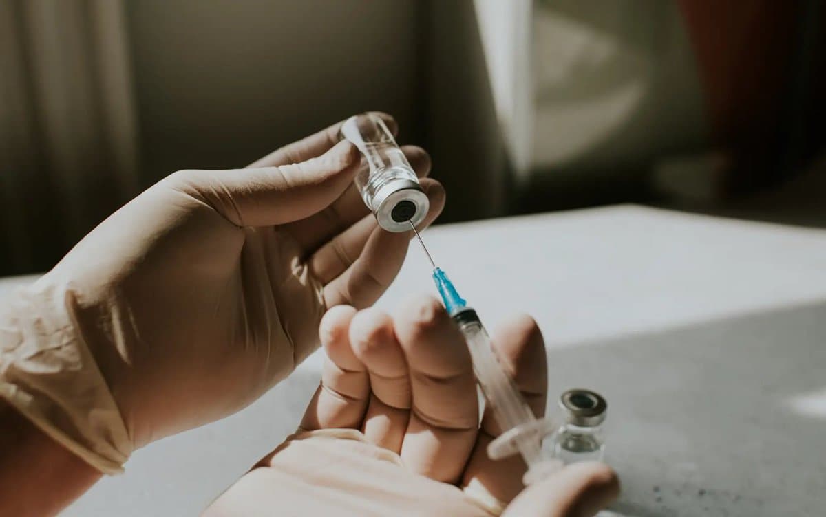 First Reverse‑aging Drug Administered to Human