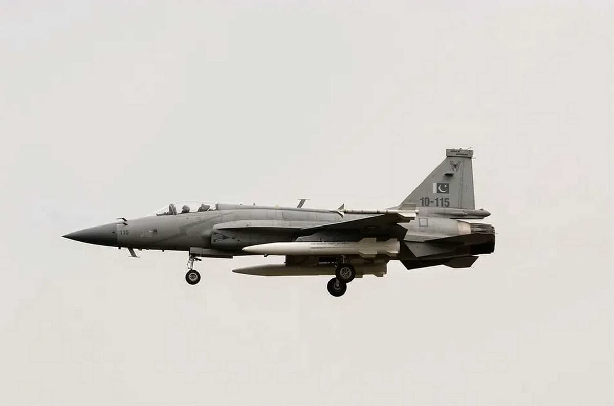 CM-400AKG Air-Launched Anti-Ship and Anti-Radiation Missile