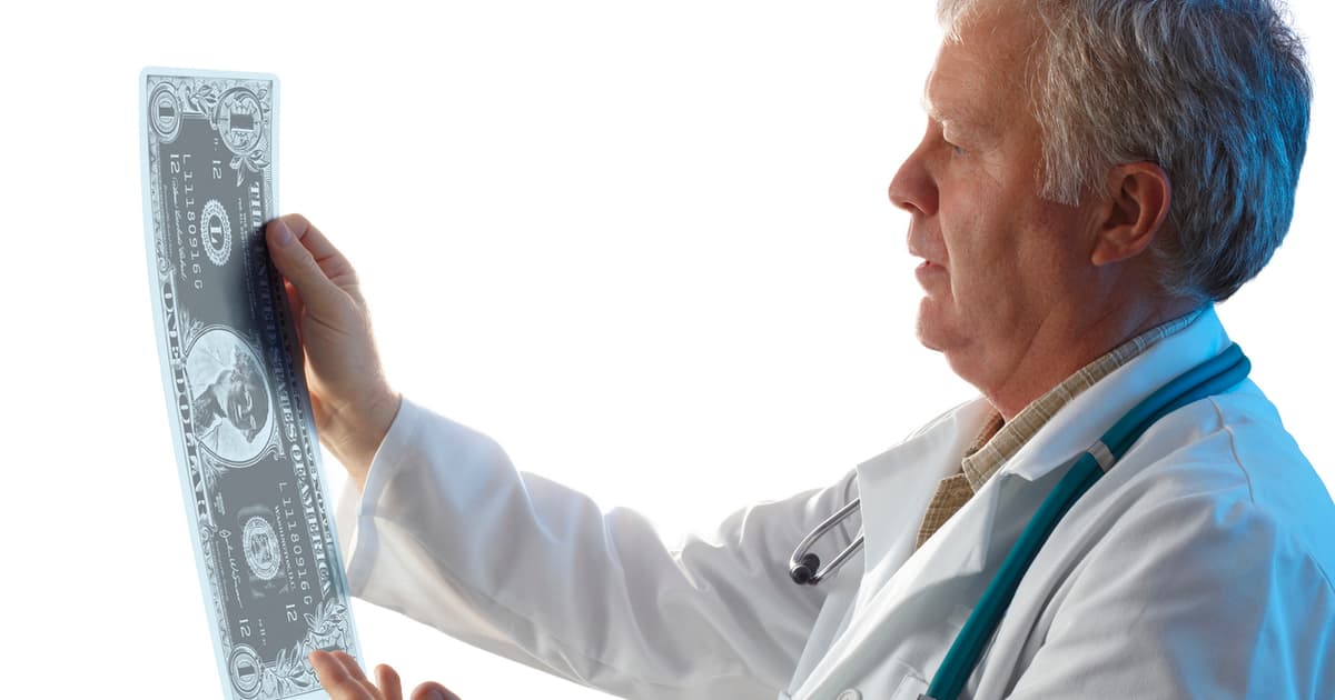 Radiologists Earning an Average of $571,000, up 9% Year over Year