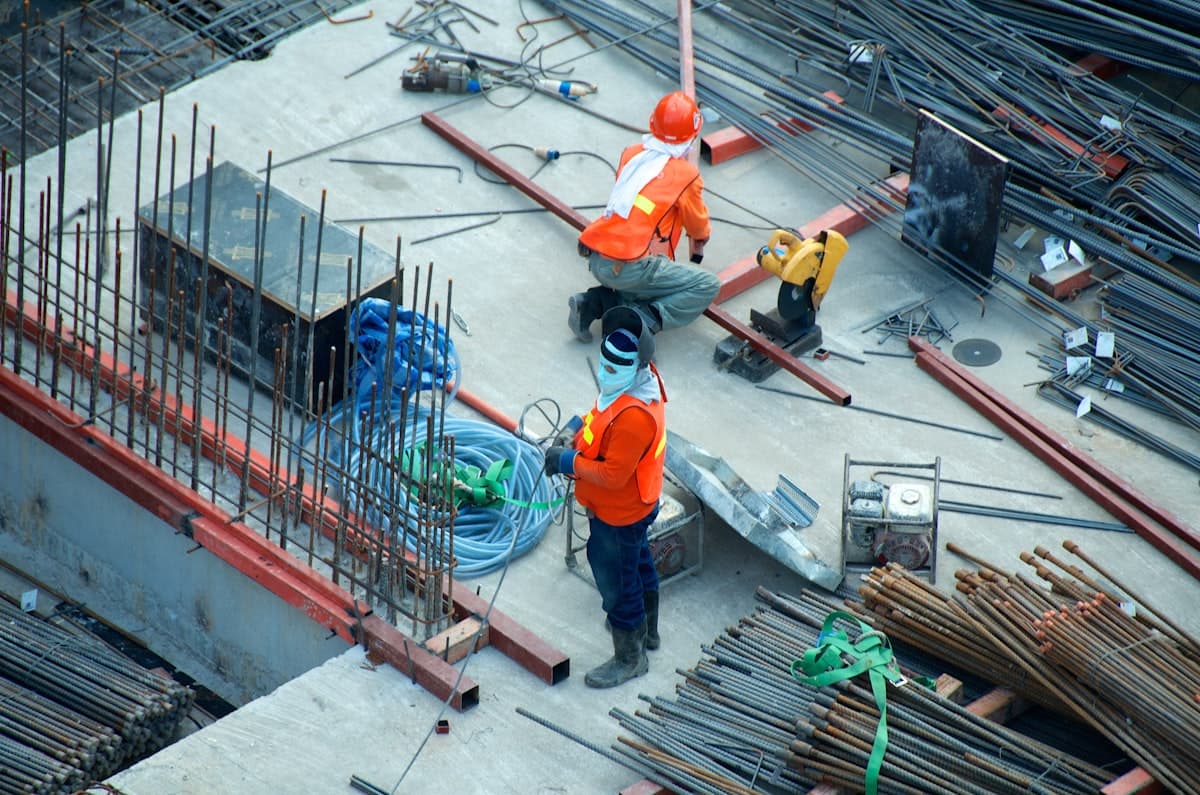 Construction Procurement Methods Explained — Design & Build vs Traditional