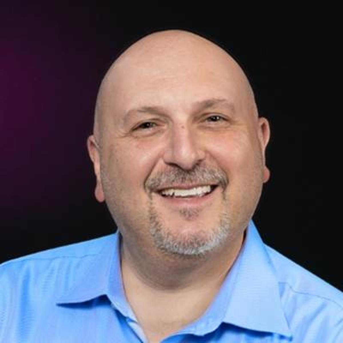 Touchdown! Connoisseur Secures an ‘Operational QB’ For L.I.