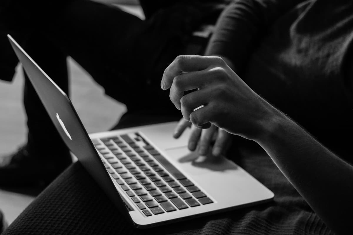 Lloyds Targets Shopping Fraud with New AI Tool