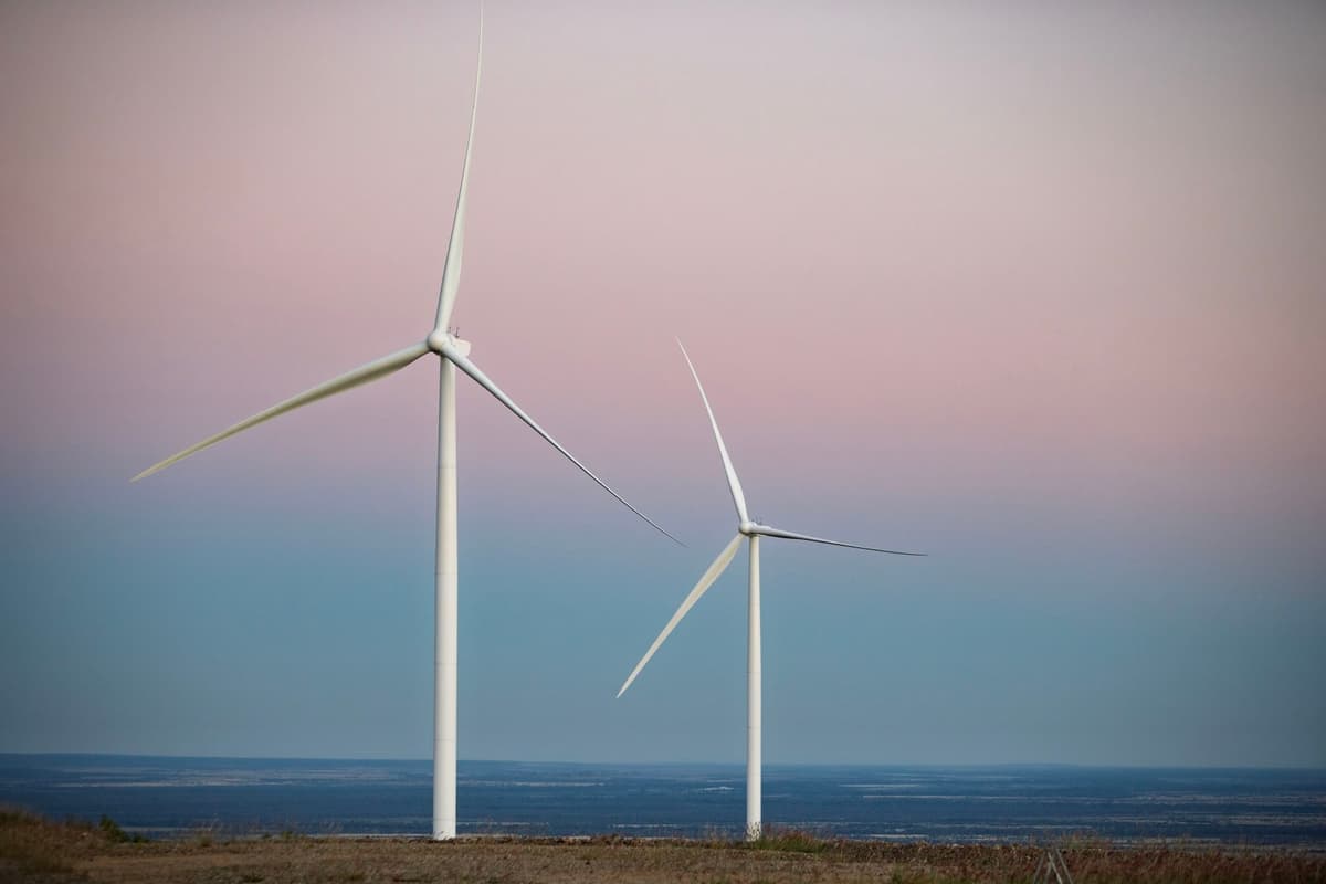 Wind, Solar and Battery Projects at Record High, but Many Stuck in Funding, Supply Chain and Other Bottlenecks
