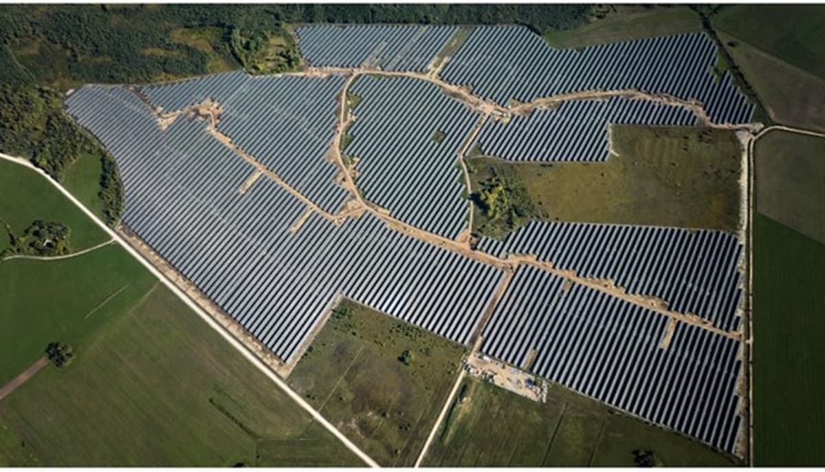 Swedbank Commits €85m Long‑term Facility to Finance BREP's Baltic Hybrid Solar‑storage Project