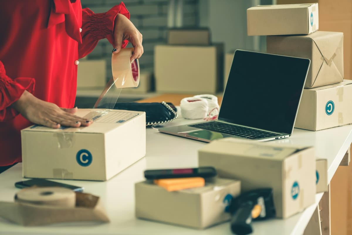 Custom vs Standard Shipping Boxes: What’s Better for Your Business?