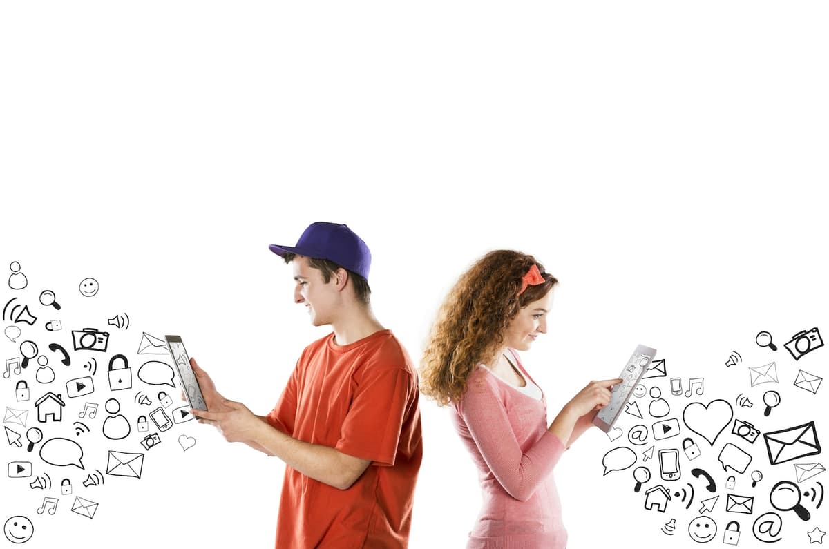 Why Digital Platforms Are Learning From Retail Spaces