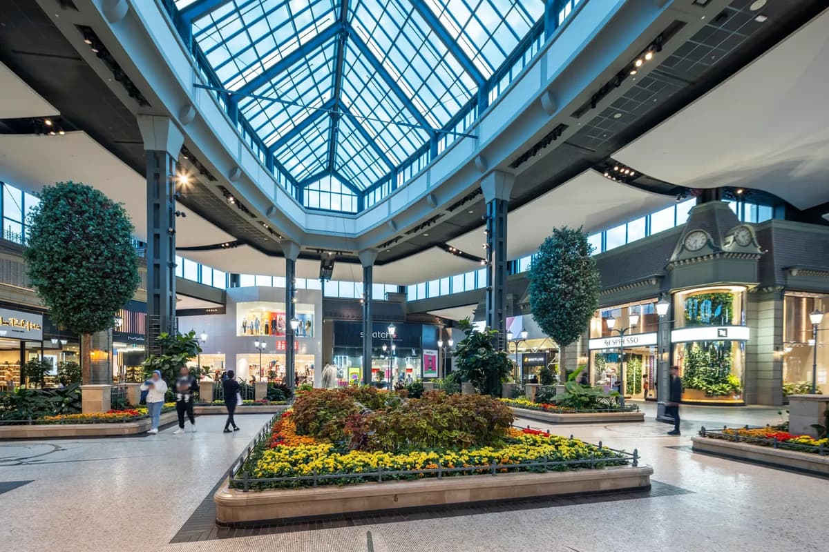 Quebec Retailers Face Rising Language Compliance Pressure