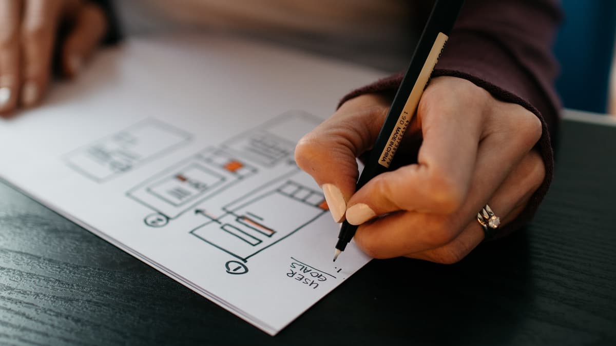 Hotel Website Design Practices & How to Build One for 2026