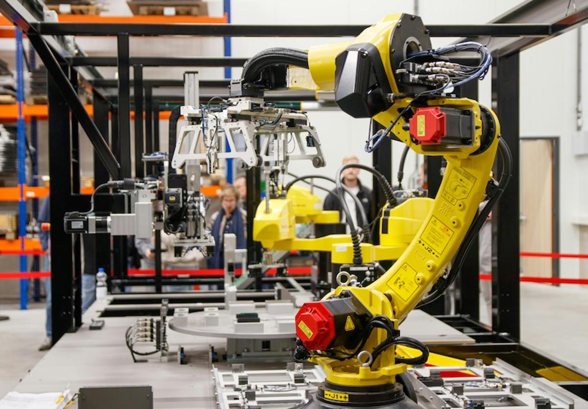 Smart Water Systems in Automated Manufacturing